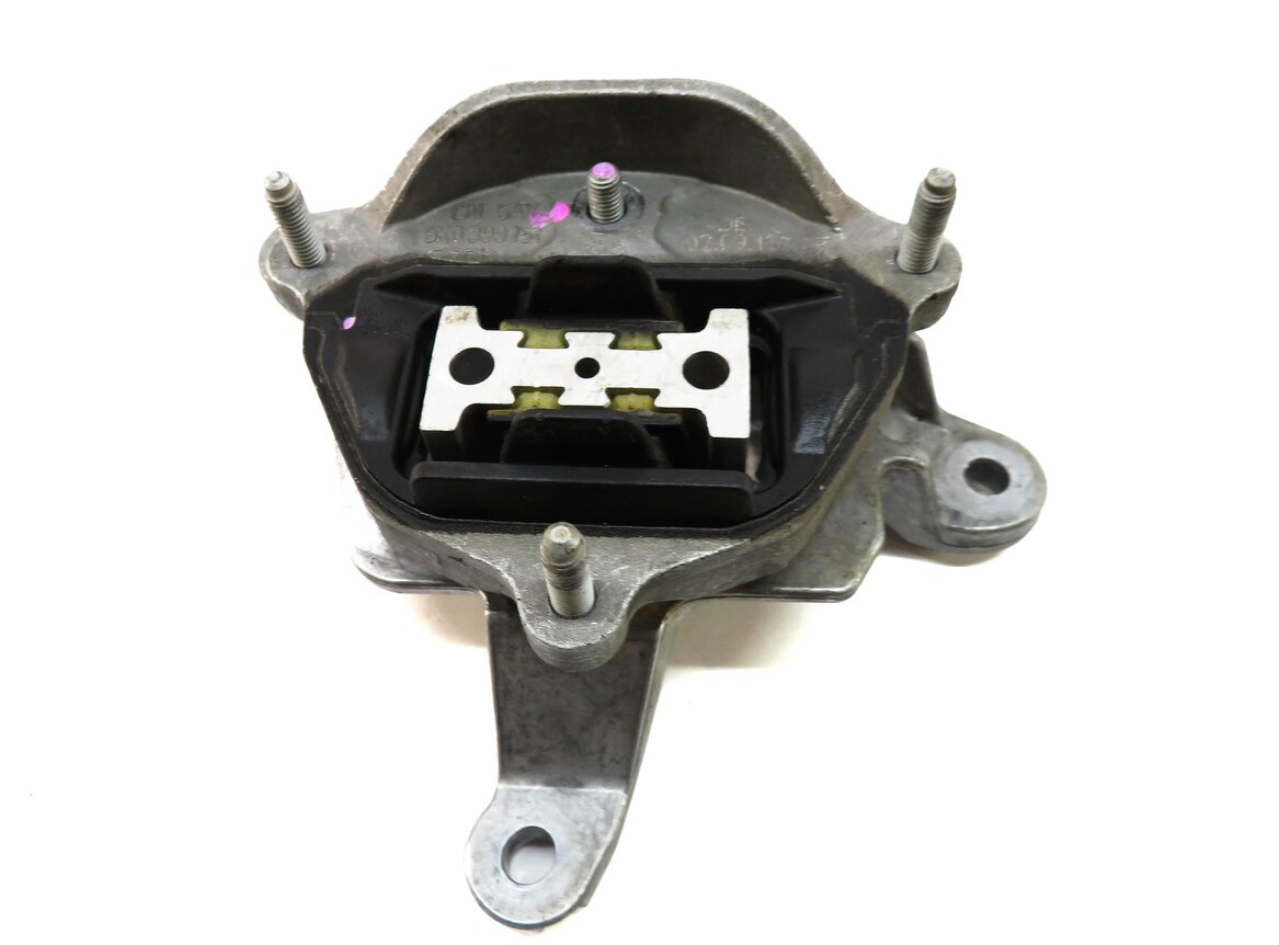 Thumbnail 2: 2012 AUDI A4 (B8 8K) 2.0L CAEB TURBO ENGINE TRANSMISSION MOUNT BRACKET