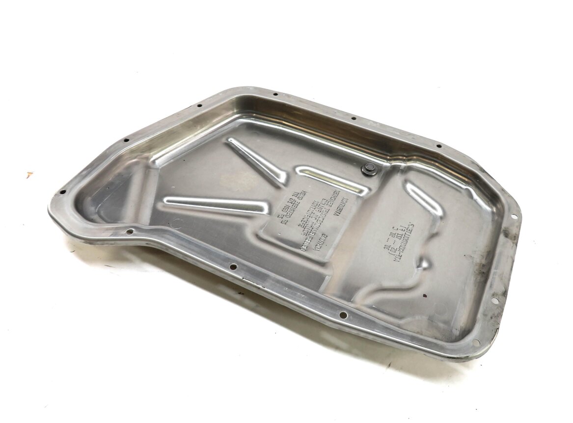 11-18 AUDI A4 A5 A6 A7 A8 Q5 S7 S8 (B8 8K C6 D4 4H 8T 8R) TRANSMISSION OIL PAN