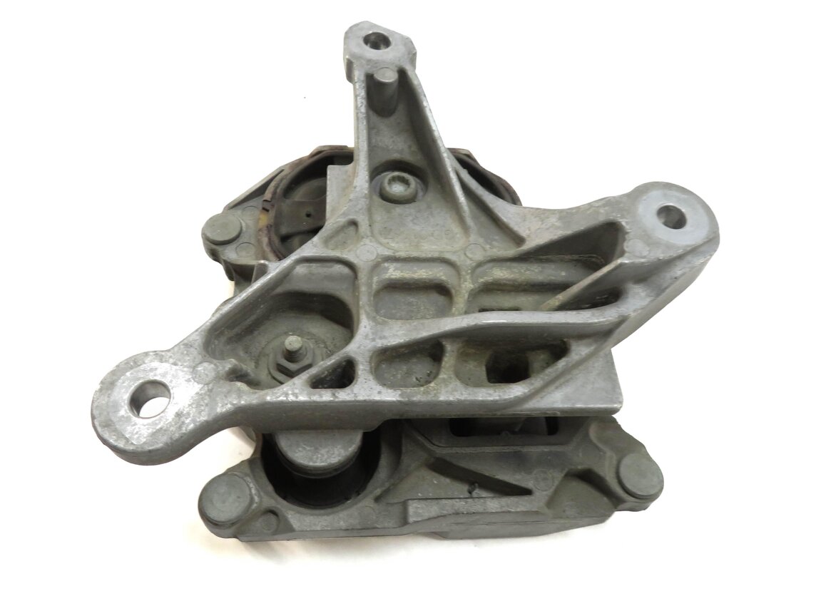 Thumbnail 2: 2012 AUDI A7 (C7 4G8) TRANSMISSION MOUNT MOUNTING BRACKET