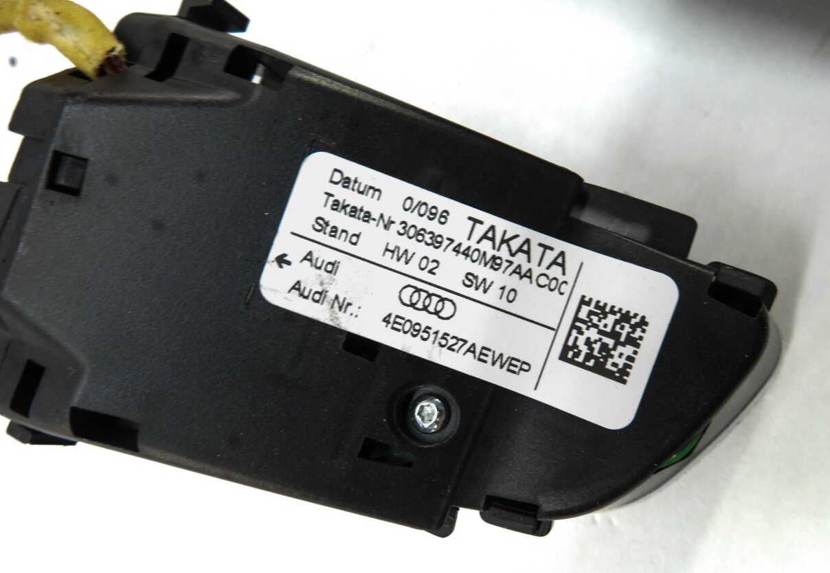 Thumbnail 6: 2010 AUDI A5 (B8 8T) STEERING WHEEL SWITCH BUTTON SET-2