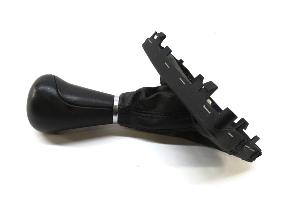 Thumbnail 2: 2010 AUDI A5 (B8 8T) TRANSMISSION GEAR SHIFTER SHIFT KNOB HANDLE w/ BOOT