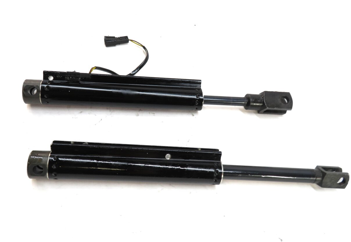 Thumbnail 4: 2010 AUDI A5 (B8 8T) RIGHT PASSENGER CONVERTIBLE TOP LIFT CYLINDER SET-2