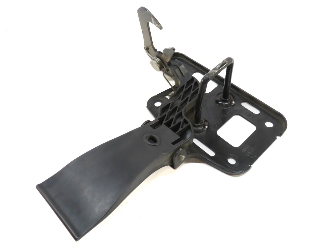 2010 AUDI A5 (B8 8T) FRONT HOOD SAFETY LATCH CATCH HOOK RELEASE LEVER