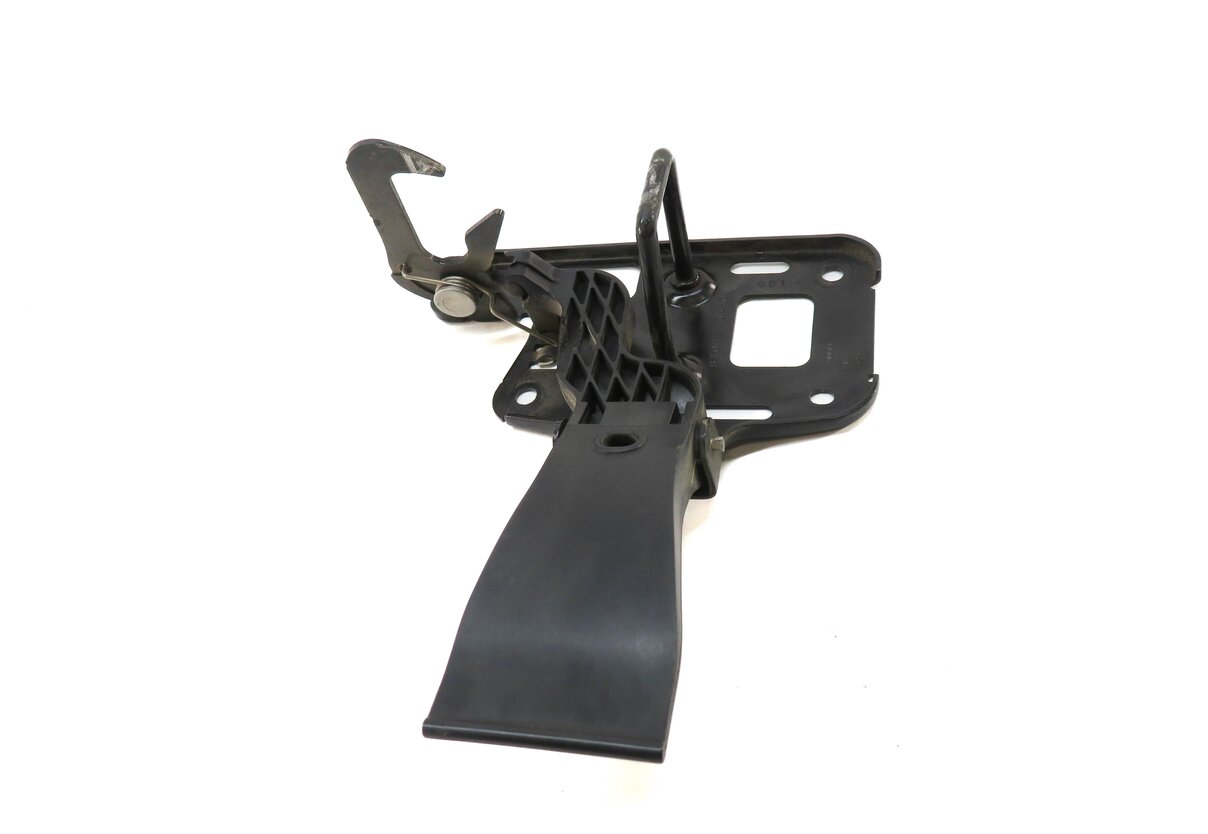 Thumbnail 2: 2010 AUDI A5 (B8 8T) FRONT HOOD SAFETY LATCH CATCH HOOK RELEASE LEVER