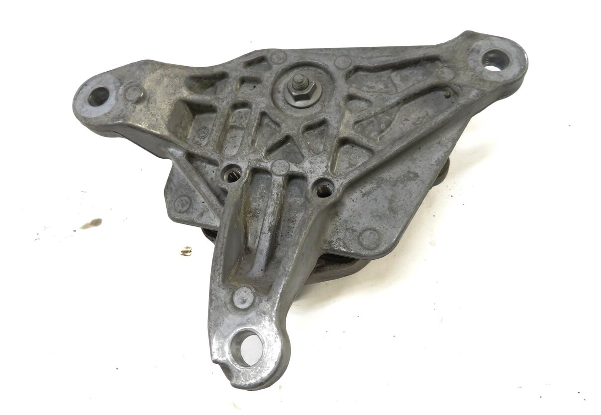 Thumbnail 3: 2010 AUDI A5 (B8 8T) 2.0L CAEB TURBO ENGINE TRANSMISSION MOUNT BRACKET
