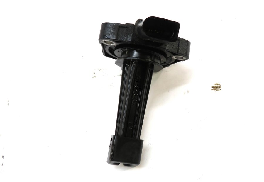 Thumbnail 3: 2010 AUDI A5 (B8 8T) 2.0L CAEB TURBO ENGINE OIL LEVEL SENSOR SENDER
