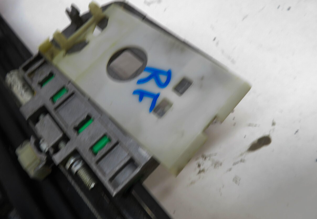 Thumbnail 5: 10-17 AUDI A5 RS5 S5 (B8 8T) CONVERTIBLE RIGHT PASSENGER WINDOW REGULATOR MOTOR