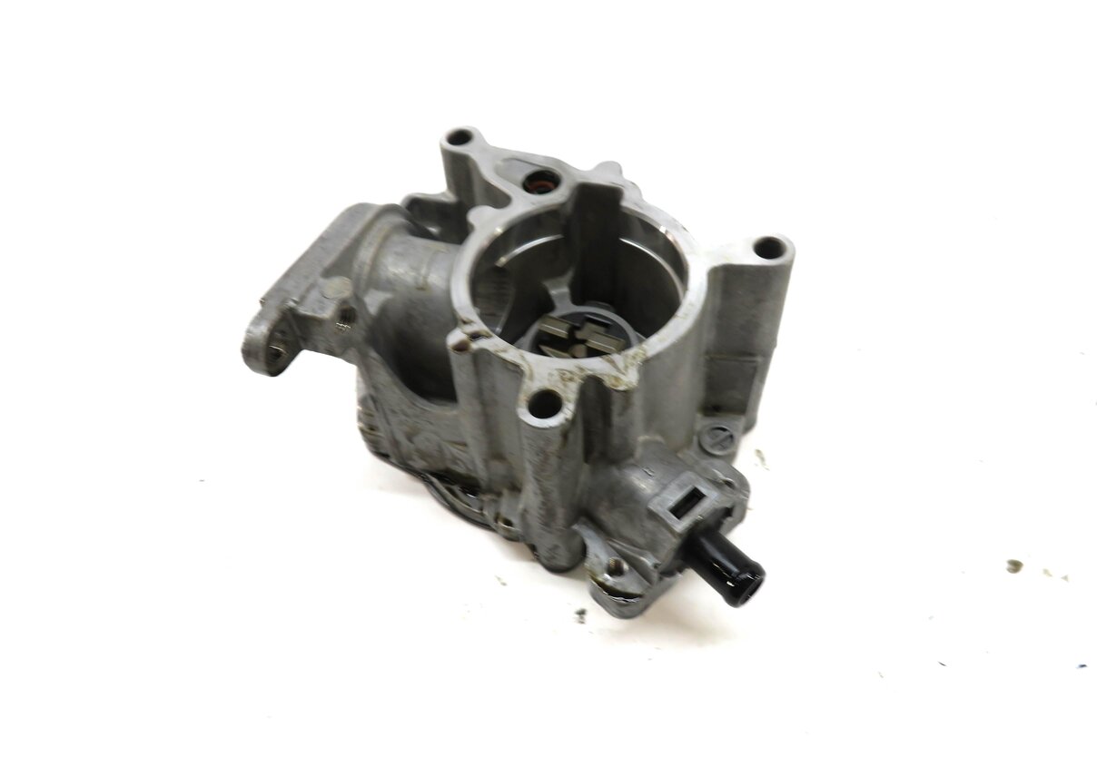 2010 AUDI A5 (B8 8T) 2.0L CAEB TURBO ENGINE BRAKE VACUUM PUMP
