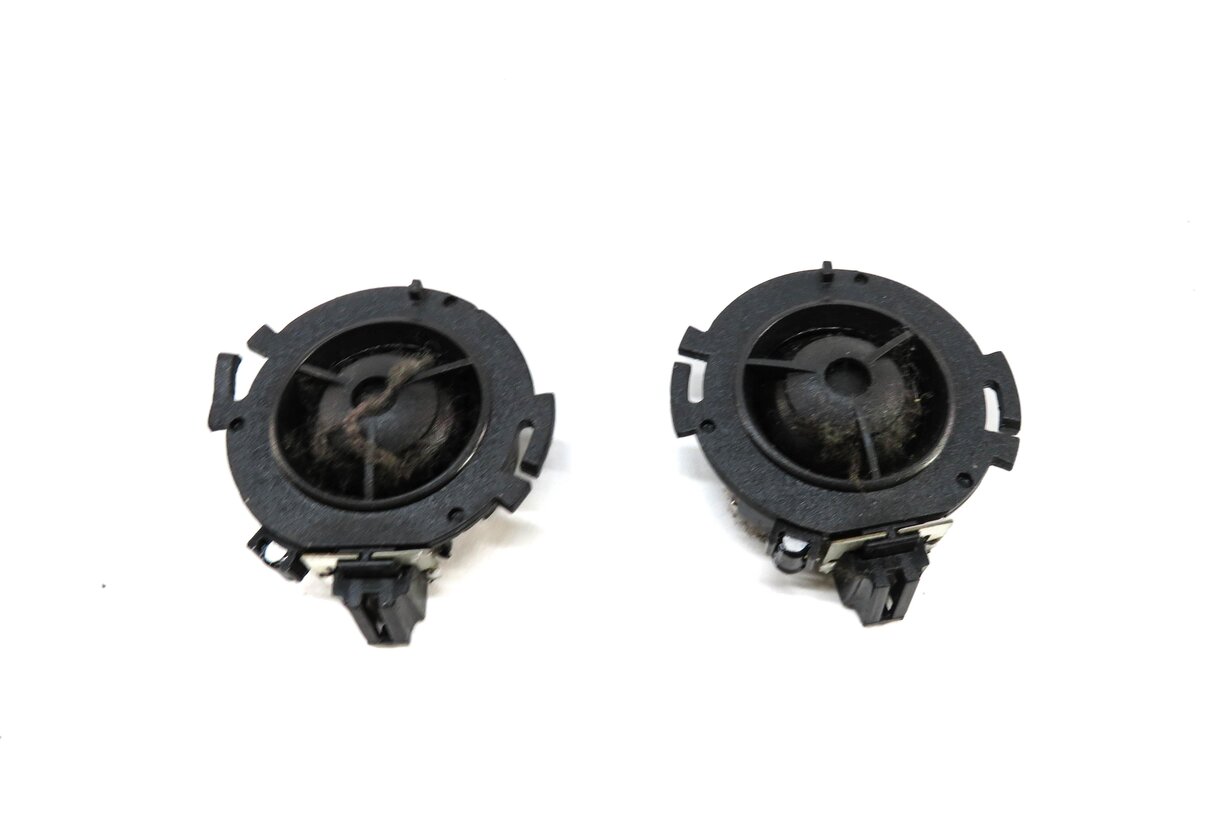 Thumbnail 12: 2010 AUDI A5 (B8 8T) CONVERTIBLE - BANG & OLUFSEN AUDIO SUBWOOFER SPEAKER SET