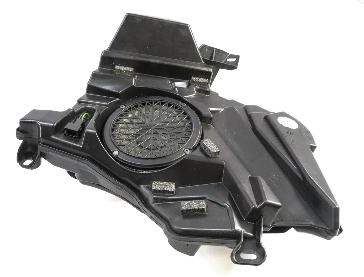 Thumbnail 4: 2010 AUDI A5 (B8 8T) CONVERTIBLE - BANG & OLUFSEN AUDIO SUBWOOFER SPEAKER SET
