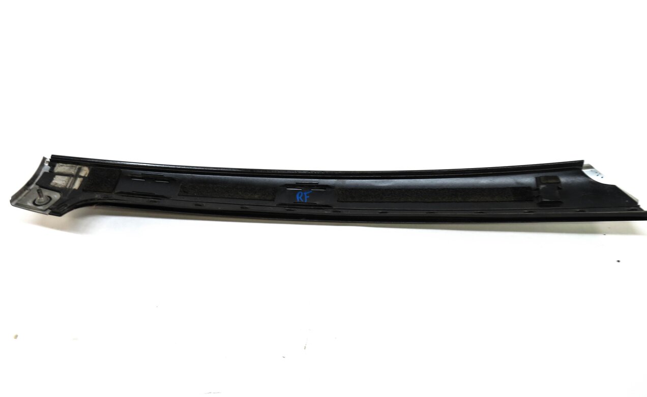 Thumbnail 4: 2010 AUDI A5 (B8 8T) CONVERTIBLE - RIGHT FRONT PASSENGER WINDSHIELD PILLAR TRIM