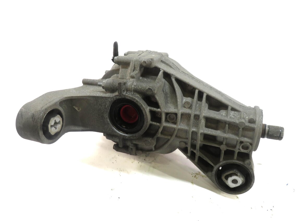 2011-2014 PORSCHE CAYENNE (958) 3.0L - REAR DIFFERENTIAL GEAR CARRIER