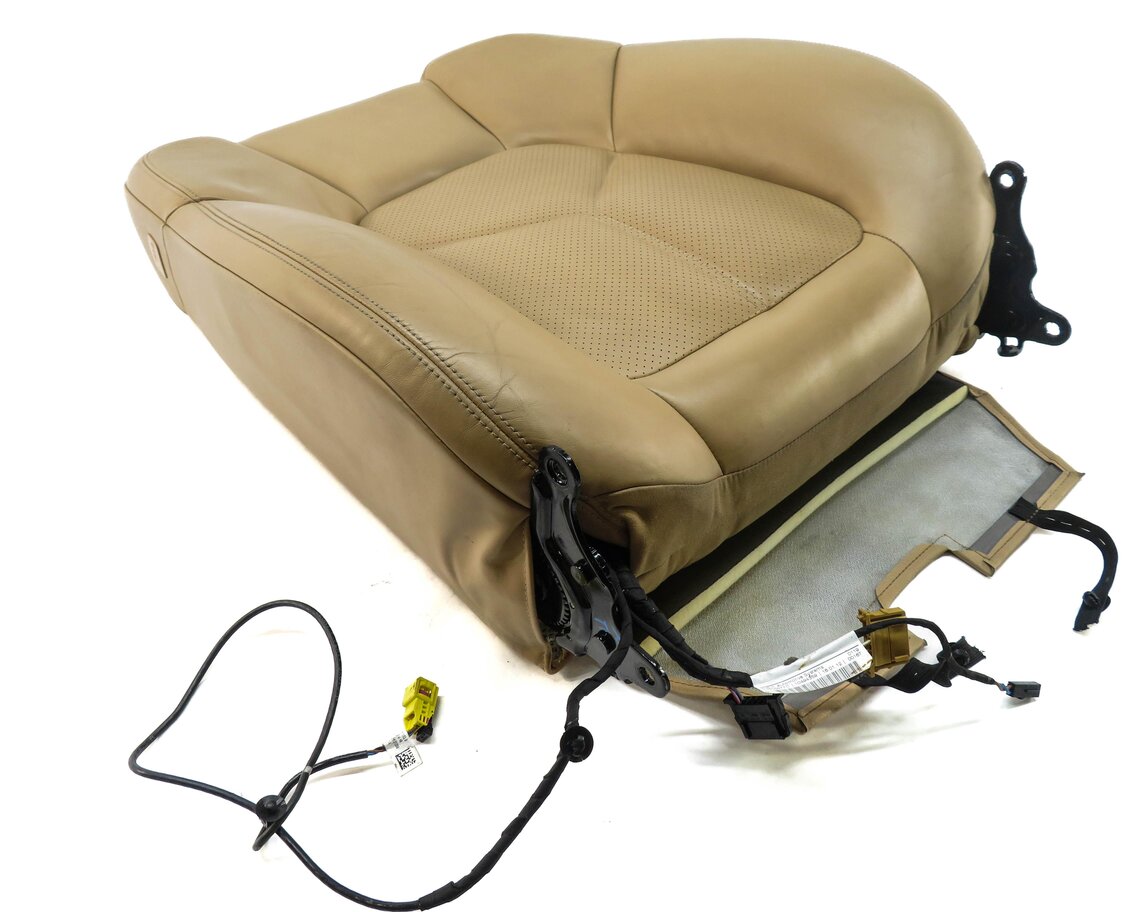 Thumbnail 2: 2012 PORSCHE CAYENNE (958) RIGHT PASSENGER UPPER TOP HEATED SEAT CUSHION (BEIGE)