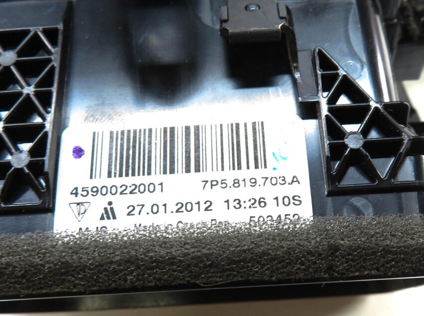 Thumbnail 6: 2012 PORSCHE CAYENNE (958) LEFT FRONT DRIVER DASH HEATER A/C AIR VENT