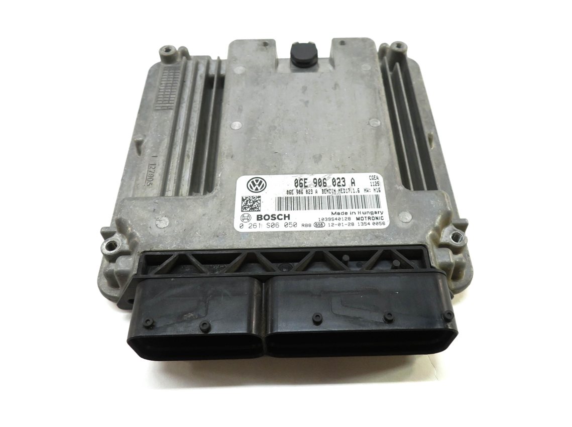 Thumbnail 5: 11-18 PORSCHE CAYENNE HYBRID (958) 3.0L M06 ECM BCM IMMOBILIZER MODULE KEY SET