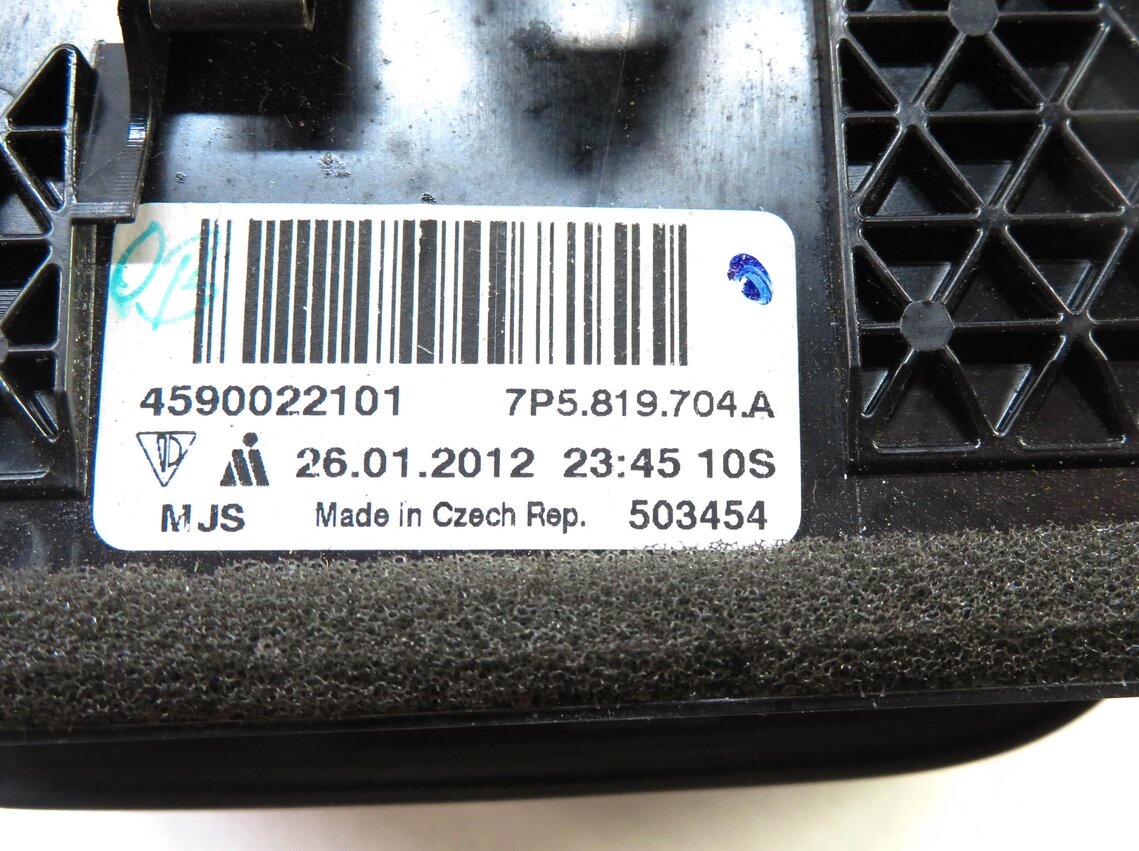 Thumbnail 6: 2012 PORSCHE CAYENNE (958) RIGHT FRONT PASSENGER DASH HEATER A/C AIR VENT