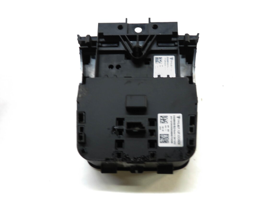 Thumbnail 6: 2012 PORSCHE CAYENNE HYBRID (958) SUSPENSION TERRAIN CONTROL SWITCH BUTTON