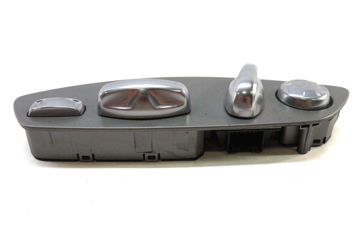 Thumbnail 3: 2012 PORSCHE CAYENNE (958) LEFT FRONT DRIVER SEAT ADJUSTMENT ADJUST SWITCH