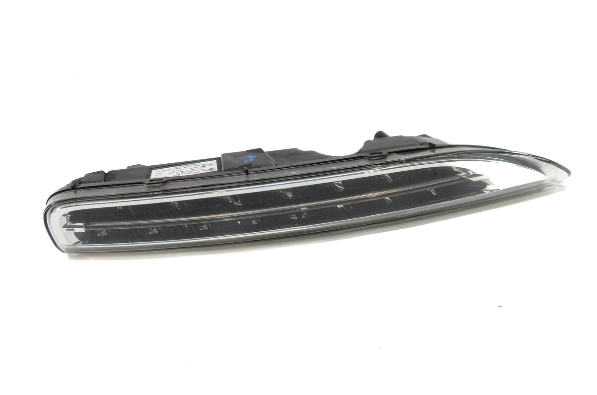 11-14 PORSCHE CAYENNE (958) RIGHT FRONT DRL DAY TIME RUNNING MARKER LIGHT LAMP