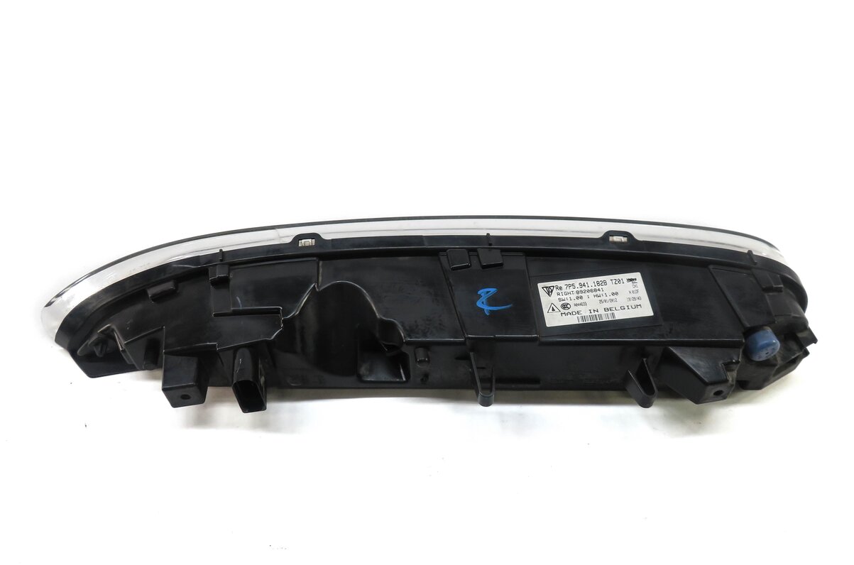 Thumbnail 5: 11-14 PORSCHE CAYENNE (958) RIGHT FRONT DRL DAY TIME RUNNING MARKER LIGHT LAMP