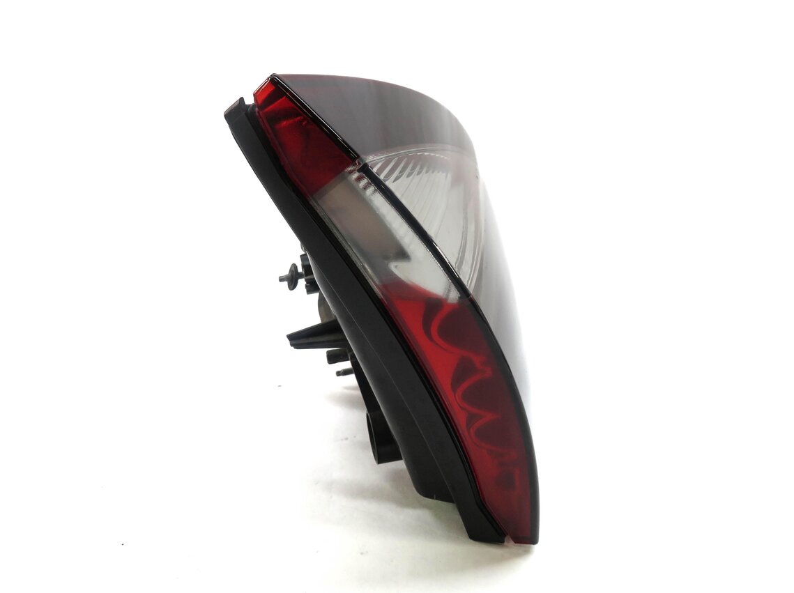 Thumbnail 4: 2011-2014 PORSCHE CAYENNE (958) LEFT DRIVER REAR INNER TAILLIGHT (SPRAY TINTED)