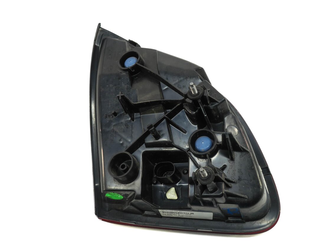 Thumbnail 4: 2011-2014 PORSCHE CAYENNE (958) RIGHT PASSENGER INNER TAILLIGHT (SPRAY TINTED)