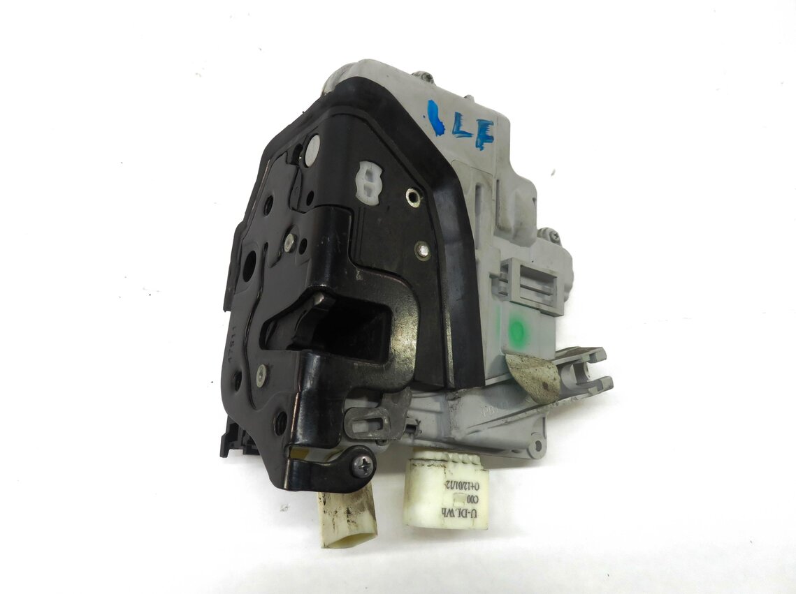 Thumbnail 3: 09-18 AUDI / PORSCHE - A4 A5 Q5 S4 TT CAYENNE PANAMERA TOURAEG DRIVER DOOR LATCH