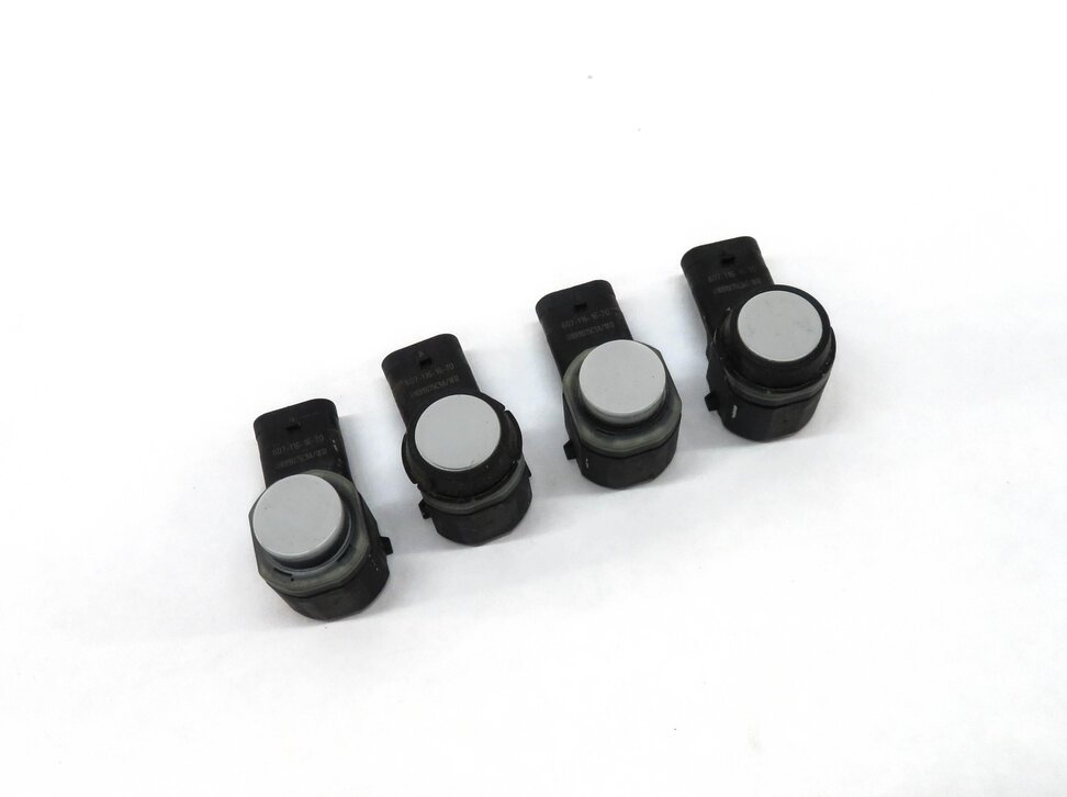 2012 PORSCHE CAYENNE (958) REAR PDC PARK DISTANCE SENSOR SET-4 (WHITE 0Q)
