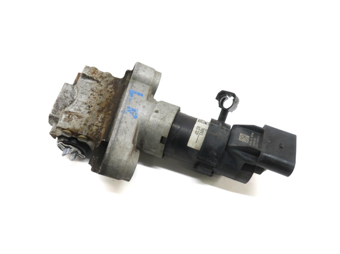Thumbnail 1: 2012 PORSCHE CAYENNE (958) LEFT DRIVER REAR PARKING BRAKE ACTUATOR MOTOR