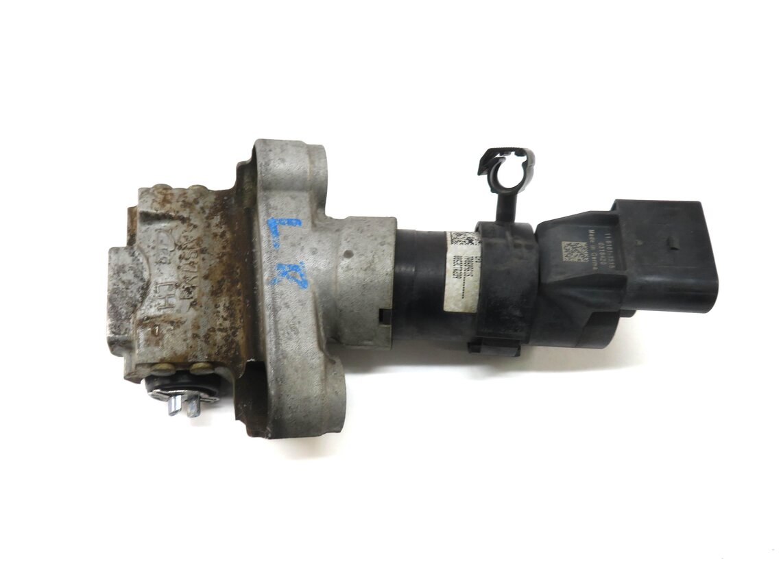 Thumbnail 2: 2012 PORSCHE CAYENNE (958) LEFT DRIVER REAR PARKING BRAKE ACTUATOR MOTOR
