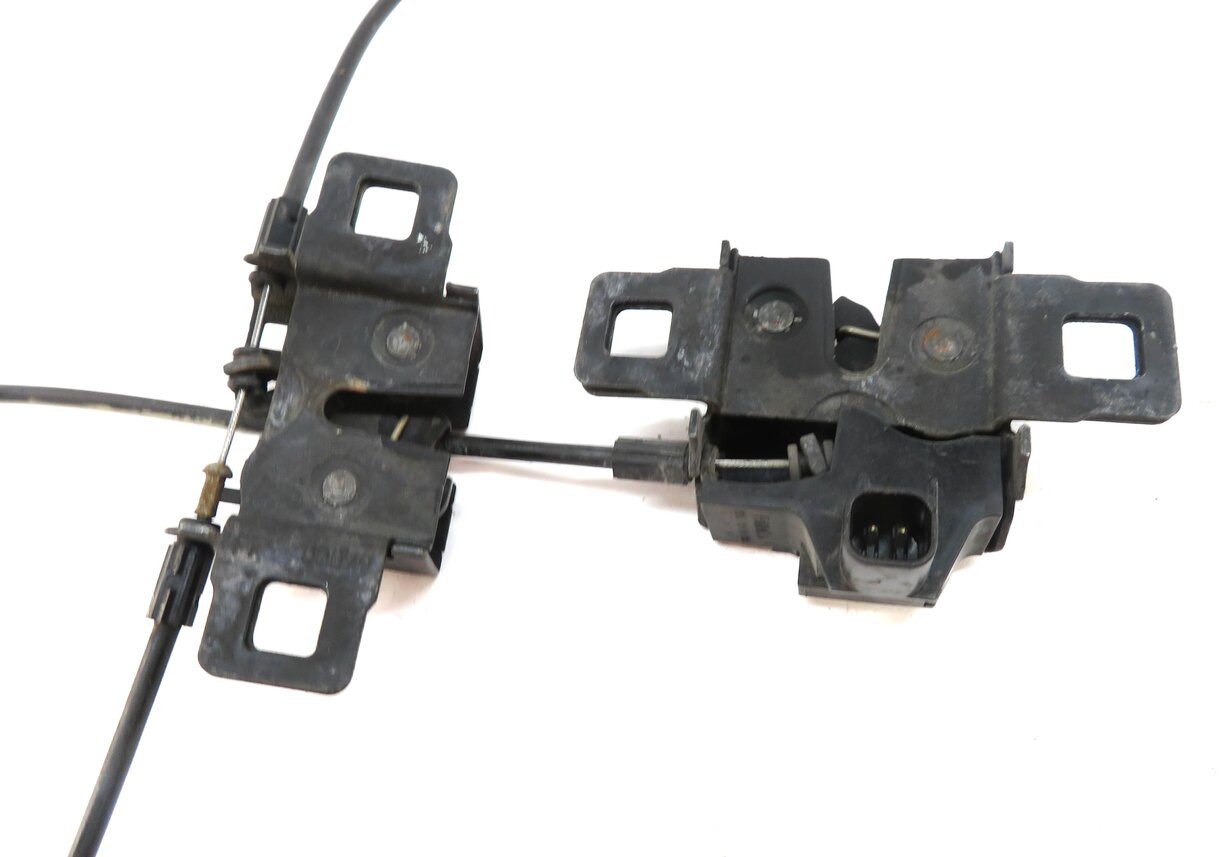 Thumbnail 3: 2012 RANGE ROVER SPORT (L320) FRONT LEFT & RIGHT LOWER HOOD LOCK LATCH SET