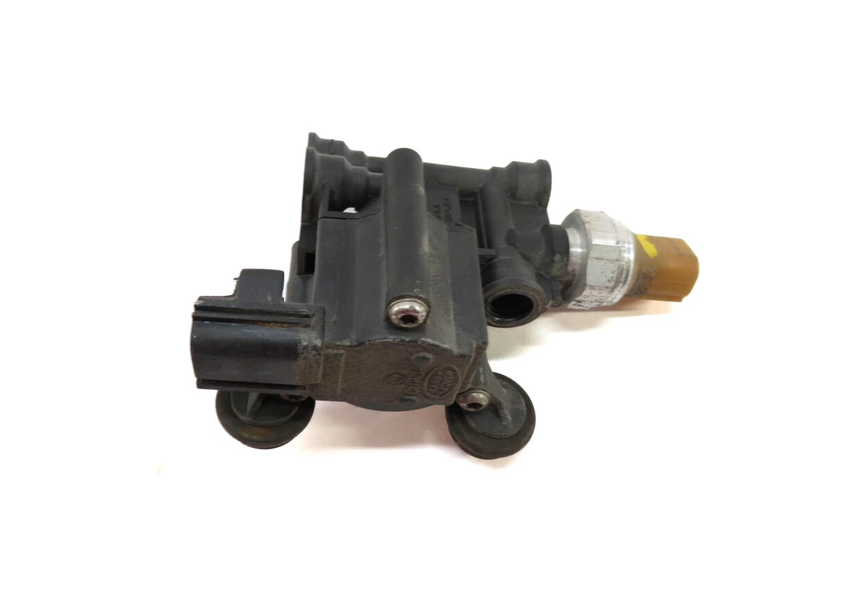 Thumbnail 4: 2012 RANGE ROVER SPORT (L320) FRONT & REAR AIR SUSPENSION VALVE BLOCK SET-3