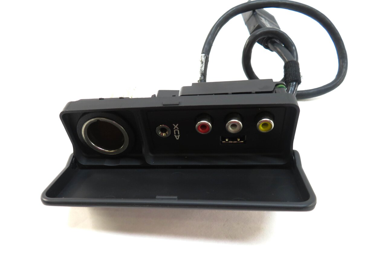 Thumbnail 4: 2012 RANGE ROVER SPORT (L320) RADIO STEREO AUX AUXILIARY AUDIO VIDEO INTERFACE