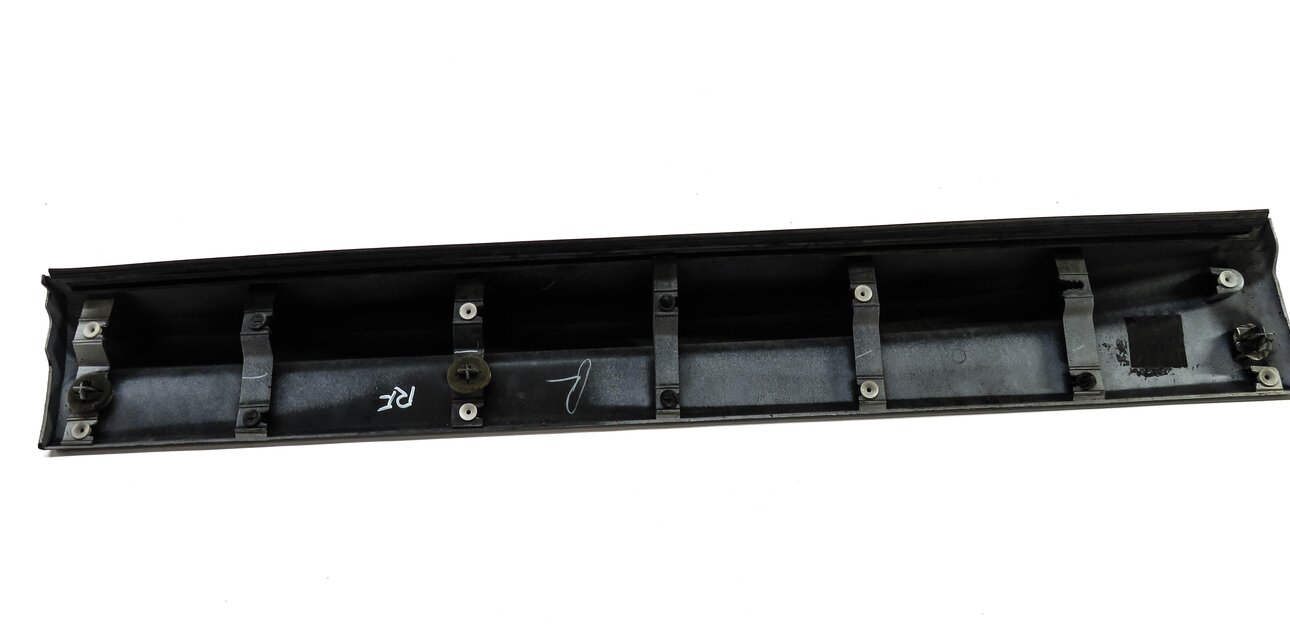 Thumbnail 8: 2012 RANGE ROVER SPORT (L320) FRONT & REAR DOOR MOULDING RUNNER TRIM SET (WHITE)