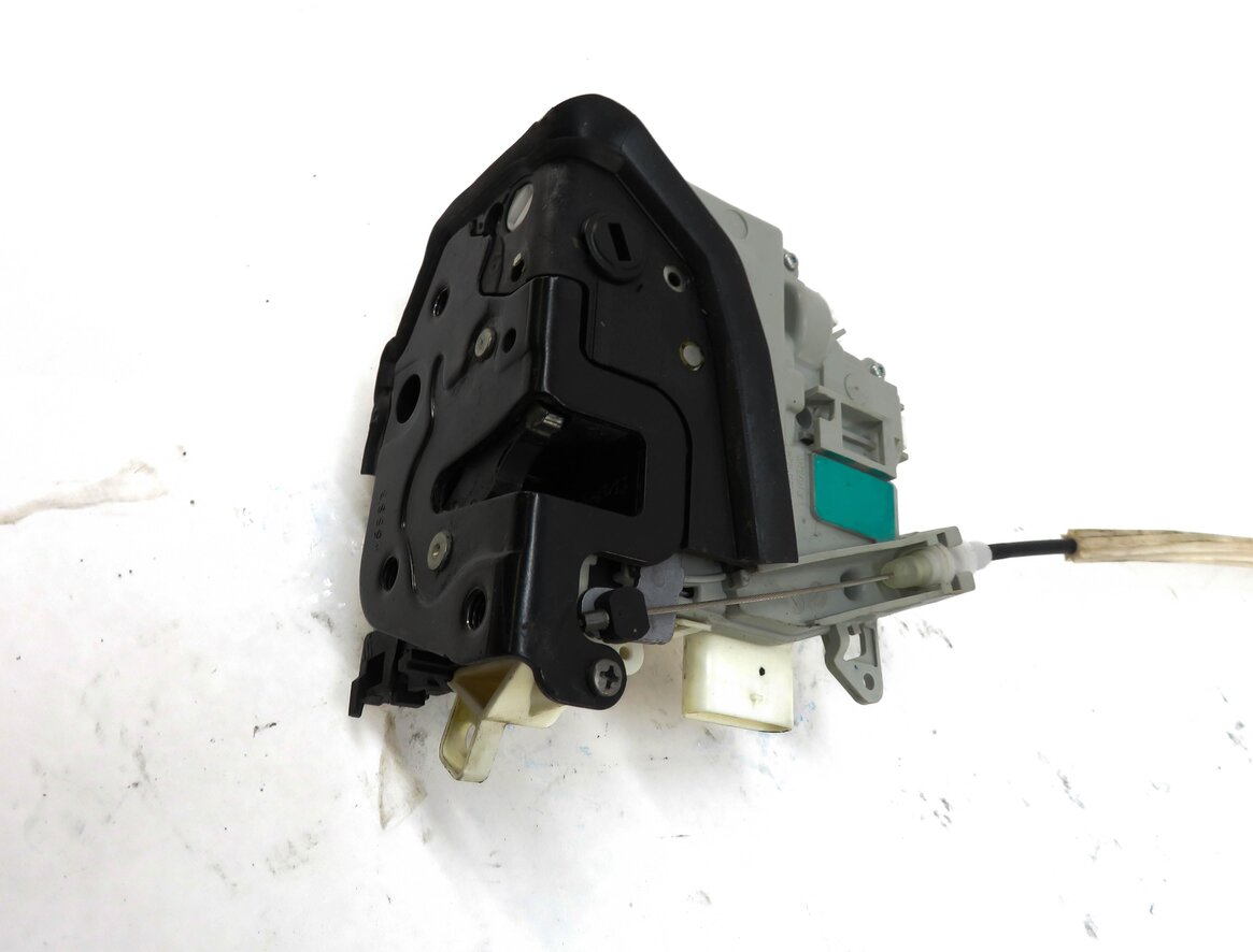 Thumbnail 3: 10-20 VW PORSCHE AUDI A3 A4 A8 S3 S4 Q5 MACAN PANAMERA - LEFT REAR DOOR LATCH