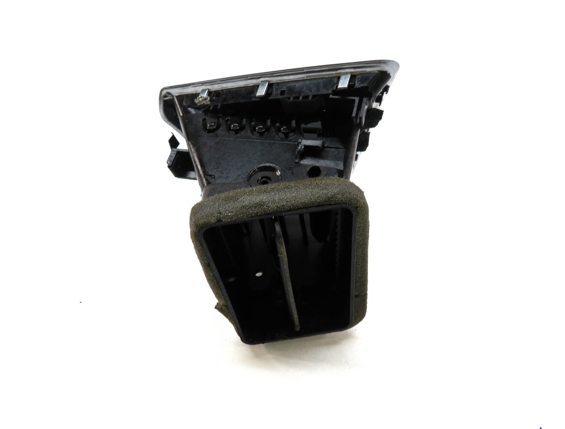 Thumbnail 3: 2014 AUDI Q5 (B8 8R) RIGHT FRONT PASSENGER OUTER DASH HEATER A/C AIR VENT
