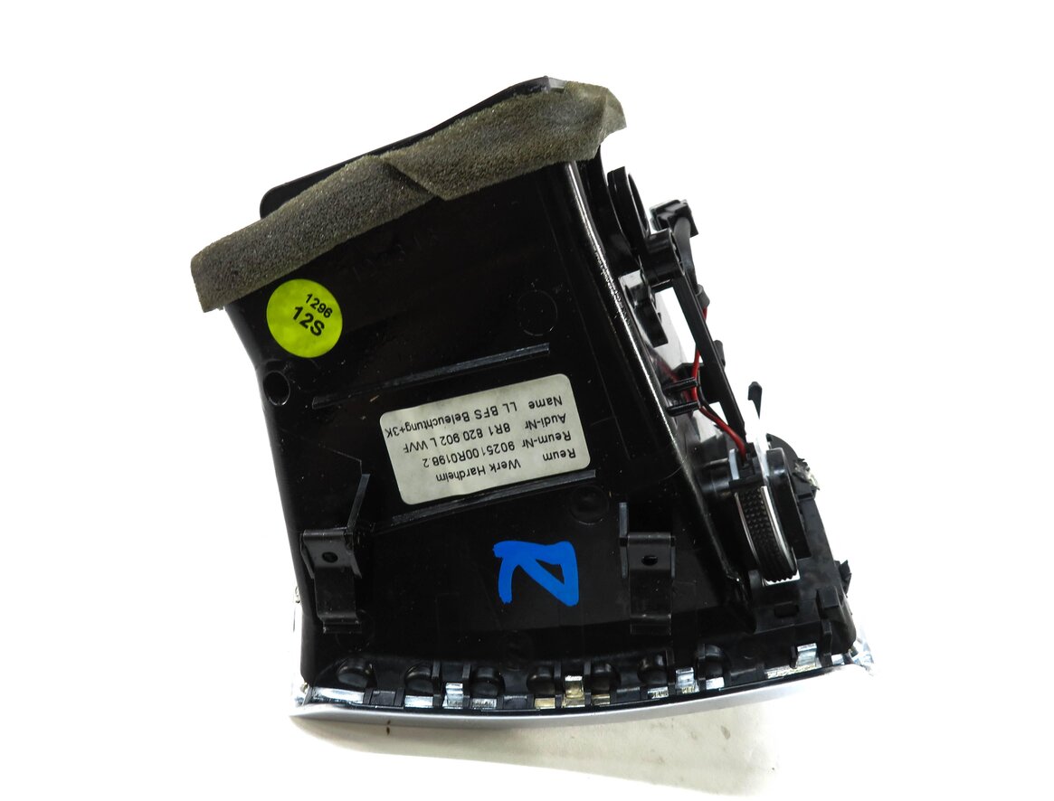 Thumbnail 4: 2014 AUDI Q5 (B8 8R) RIGHT FRONT PASSENGER OUTER DASH HEATER A/C AIR VENT