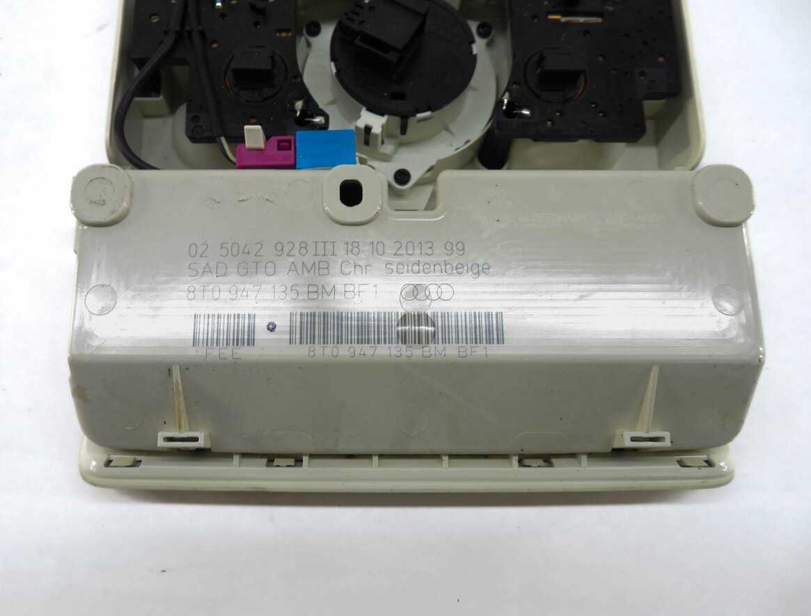 Thumbnail 7: 2009-2017 AUDI Q5 (B8 8R) FRONT DOMELIGHT MAP READING DOME LIGHT LAMP (BEIGE)