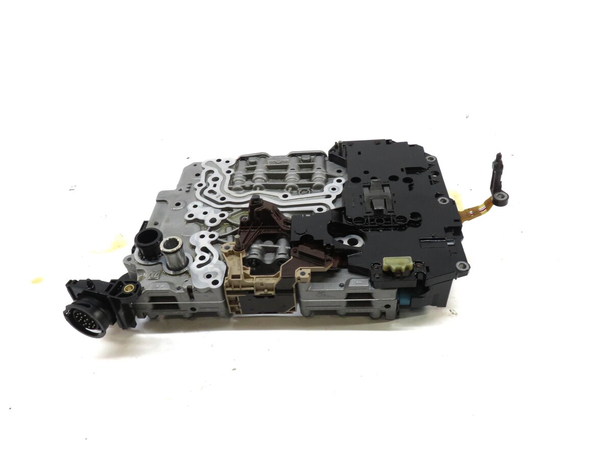 Thumbnail 3: 2014-2016 AUDI Q5 (B8 8R) 2.0L TURBO A/T TRANSMISSION VALVE BODY w/ MECHATRONIC