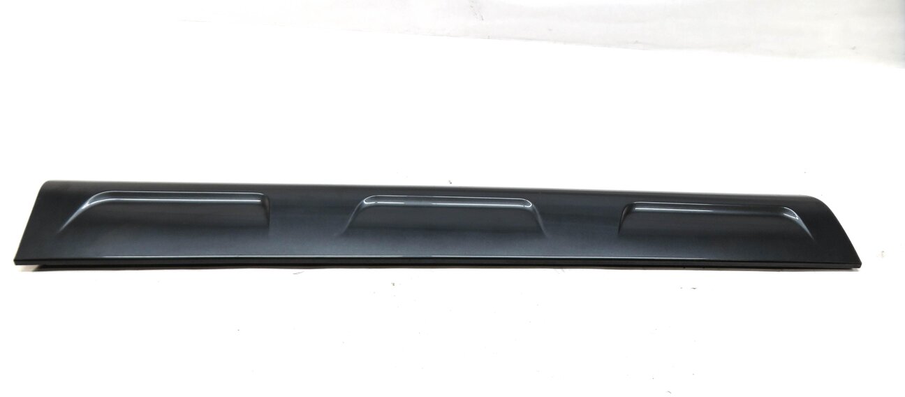 Thumbnail 3: 2015 AUDI Q7 (4L) LEFT FRONT DRIVER DOOR MOULDING RUNNER TRIM (DAYTONA GRAY)