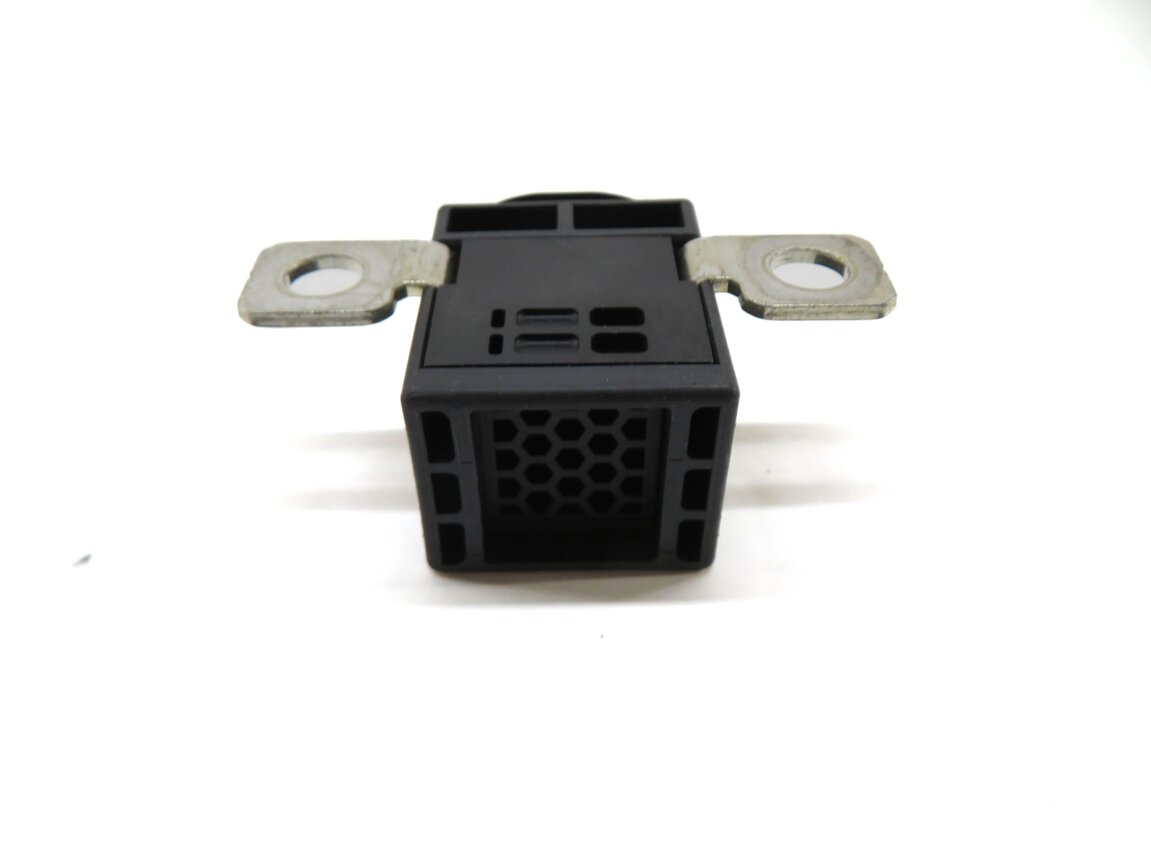 Thumbnail 4: 2015 AUDI Q7 (4L) BATTERY OVERLOAD PROTECTION SWITCH