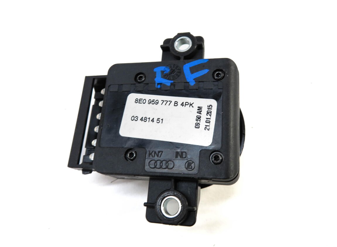 Thumbnail 4: 2015 AUDI Q7 (4L) RIGHT FRONT PASSENGER SEAT ADJUST ADJUSTMENT SWTICH BUTTON