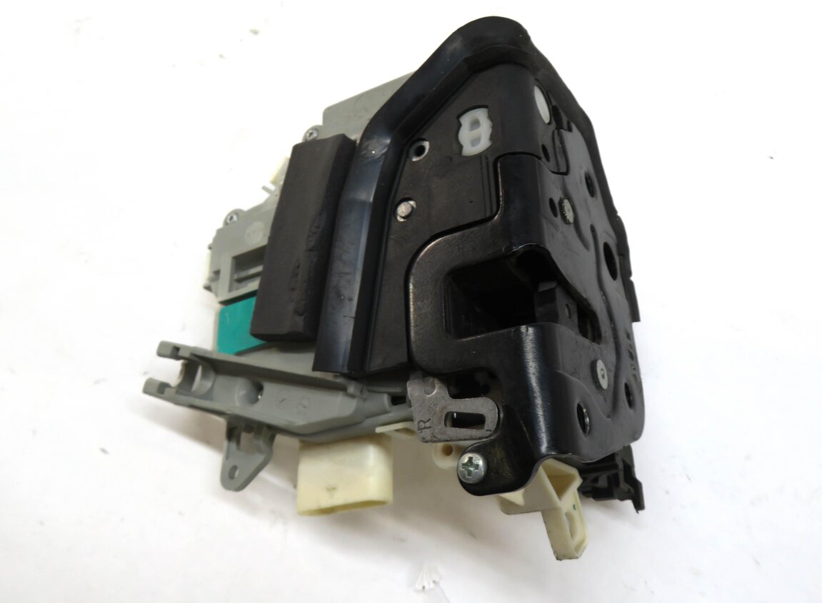 Thumbnail 3: 2010-2019 AUDI / PORSCHE A4 S4 A5 S5 A6 Q3 Q5 Q7 TT 911 - RIGHT FRONT DOOR LATCH