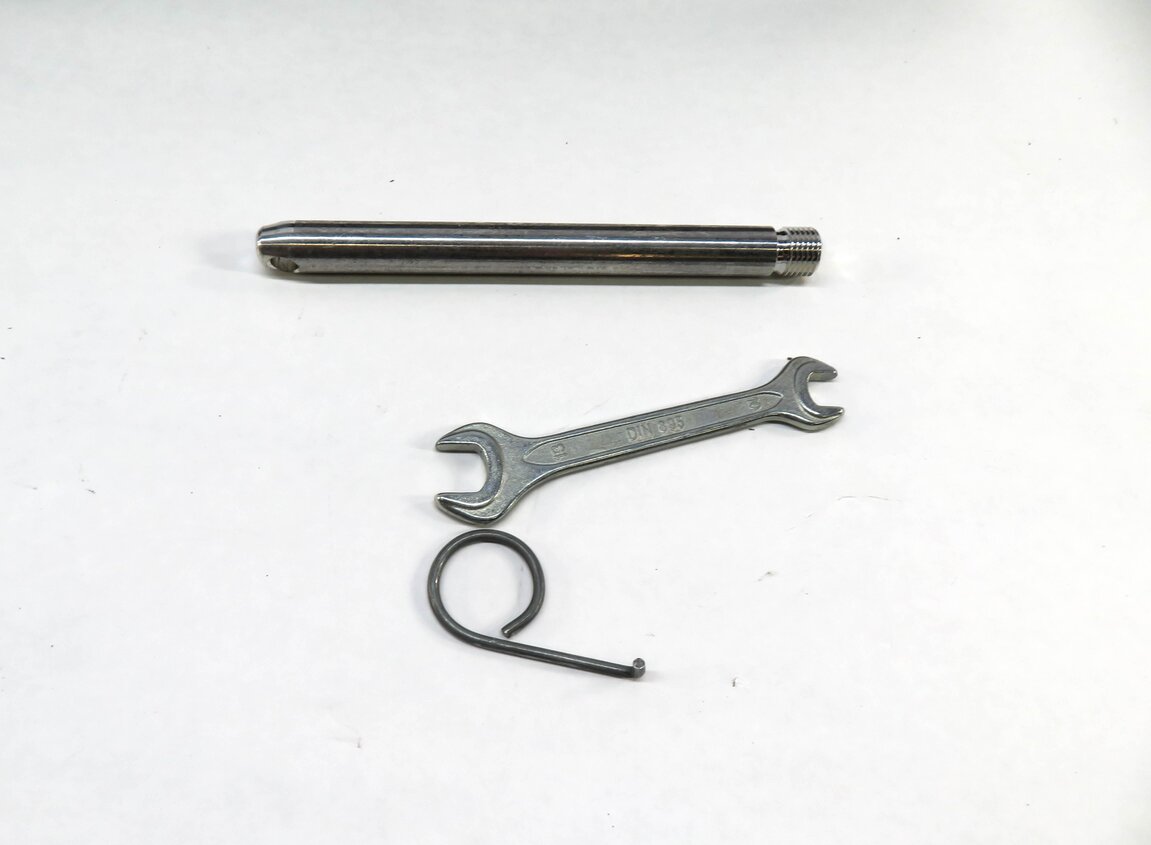 Thumbnail 7: 2013-2015 AUDI Q7 (4L) EMERGENCY SPARE TIRE CAR LIFT JACK LUG WRENCH TOOL KIT