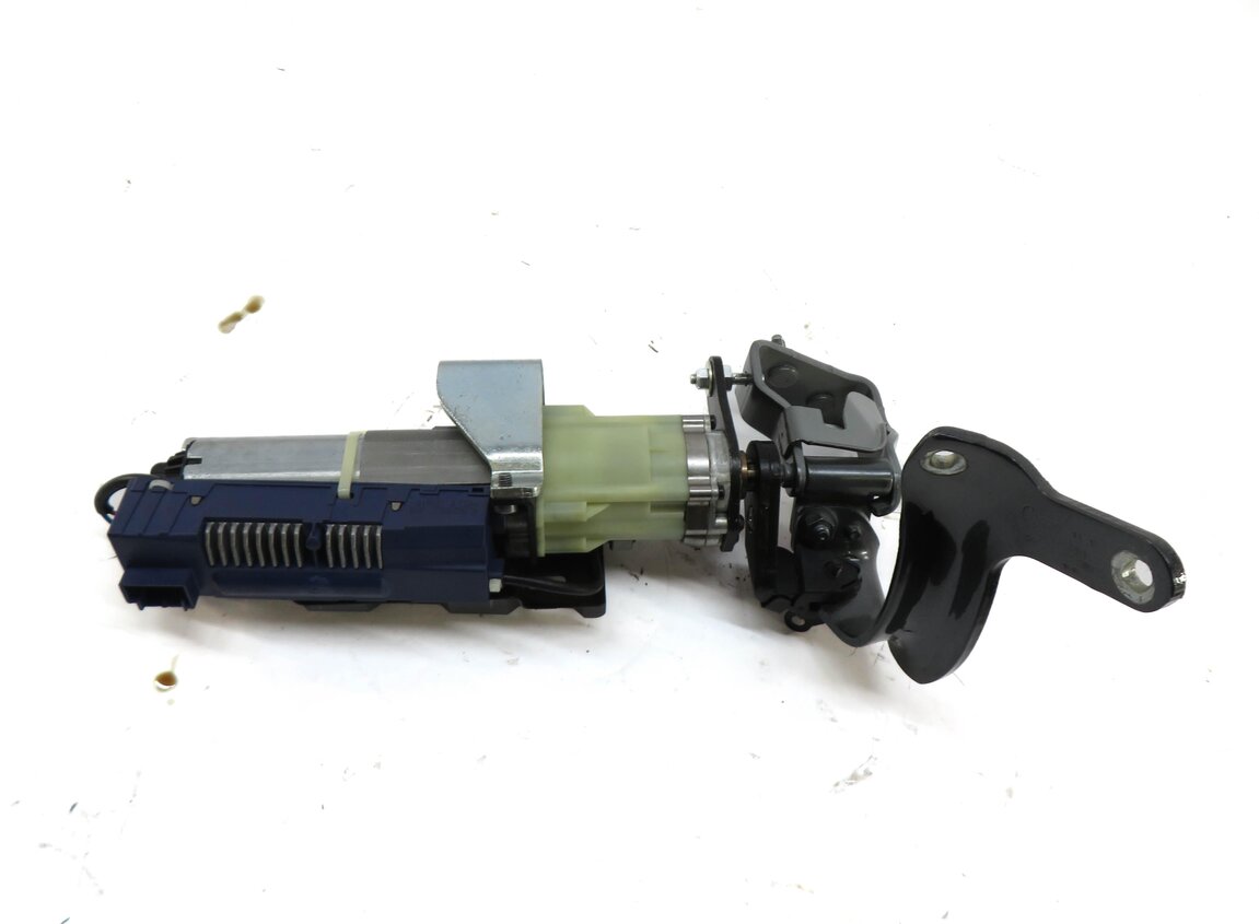 Thumbnail 2: 2014-2015 AUDI Q7 (4L) LEFT DRIVER REAR TRUNK LIFT ASSIST LIFTGATE MOTOR