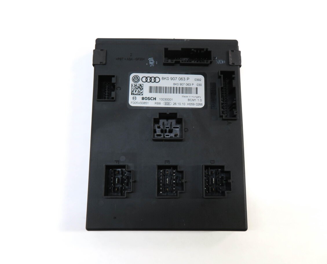 Thumbnail 5: 2011 AUDI A5 (B8 8T) 2.0L CAEB TURBO ENGINE ECM BCM IMMOBILIZER MODULE KEY SET