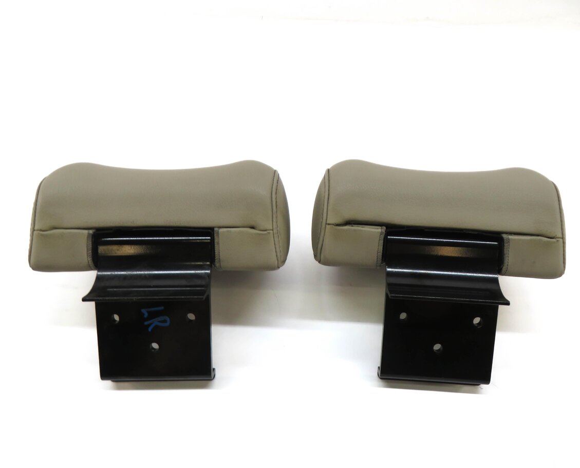 Thumbnail 3: 2011 AUDI A5 (B8 8T) CONVERTIBLE REAR LEFT & RIGHT SEAT HEADREST SET-2 (BEIGE)