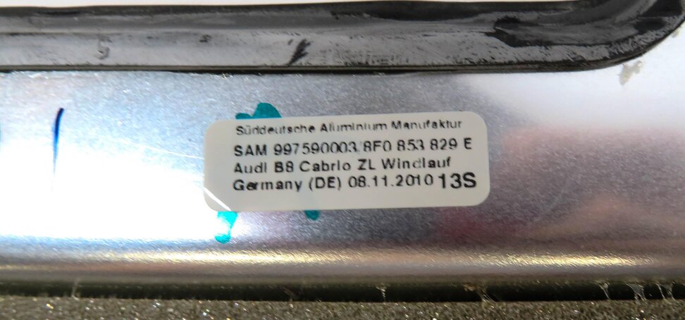 Thumbnail 6: 2011 AUDI A5 (B8 8T) CONVERTIBLE FRONT UPPER WINDSHIELD MOULDING TRIM