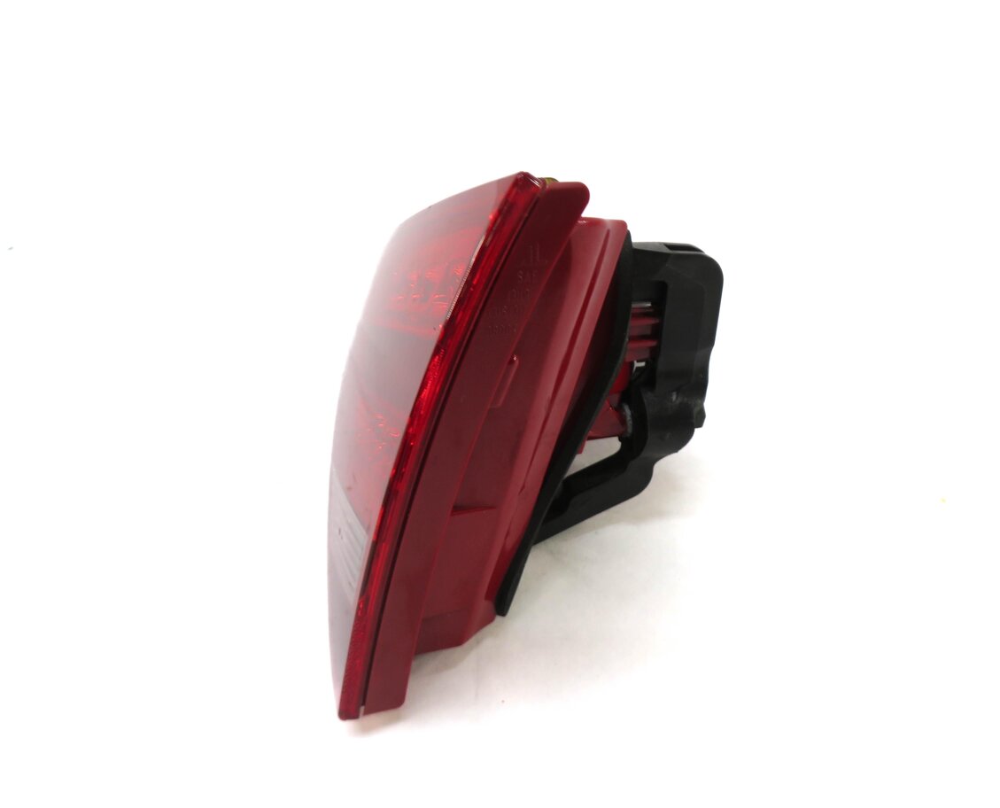 Thumbnail 4: 2008-2012 AUDI A5 S5 (B8 8T) RIGHT PASSENGER REAR TRUNK LED TAILLIGHT LIGHT LAMP