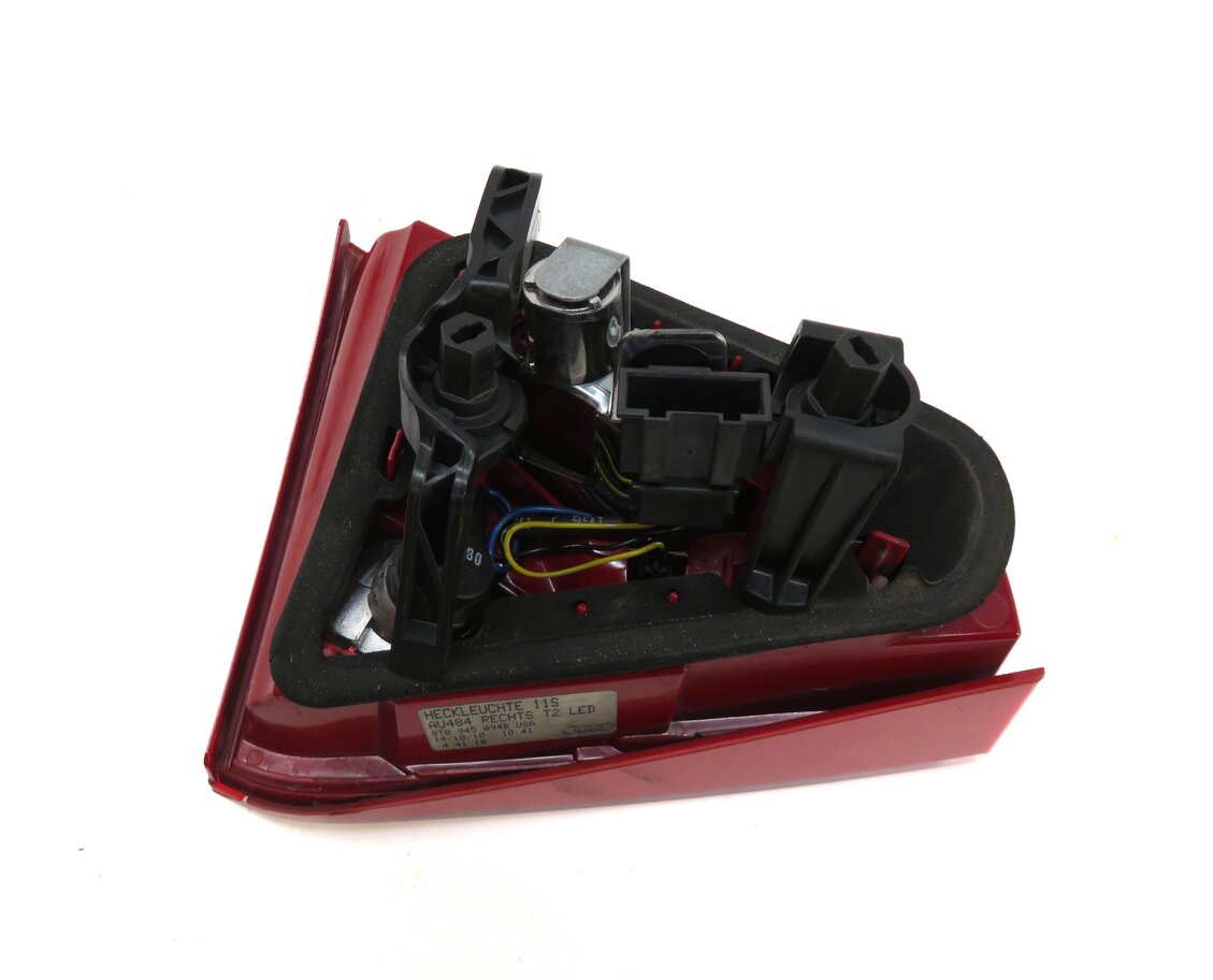 Thumbnail 5: 2008-2012 AUDI A5 S5 (B8 8T) RIGHT PASSENGER REAR TRUNK LED TAILLIGHT LIGHT LAMP